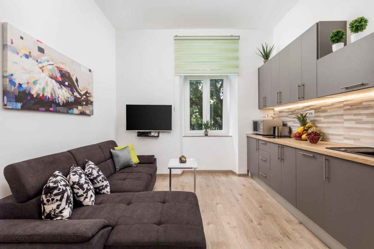 Quiet Center Apartments Rijeka Eksteriør bilde